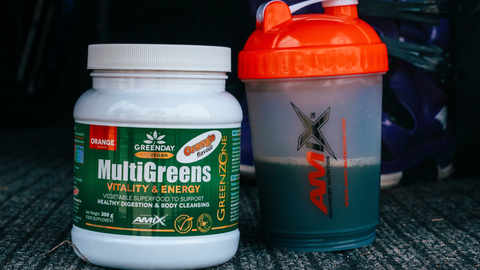 Batido de vitaminas: Descubre los beneficios para tu salud de preparar tu propia fórmula rica en vitaminas y minerales